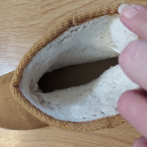 Faux Leather Winter Boots - Picture 5 of 8